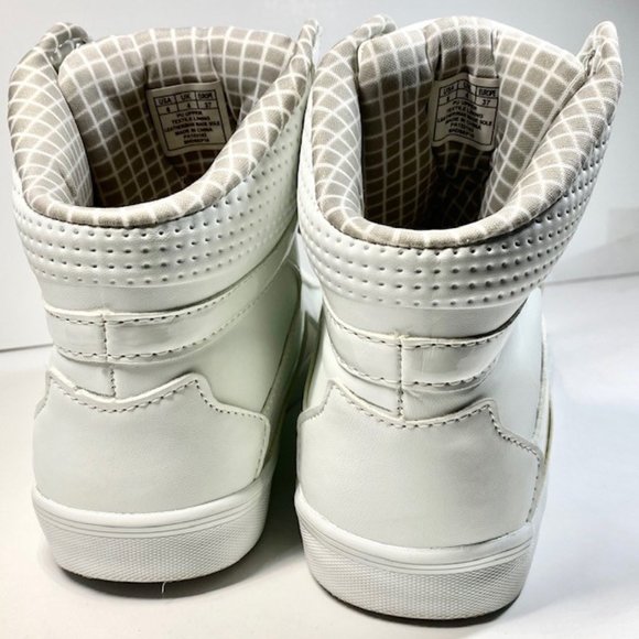 PASTRY POP TART GRID DANCE SNEAKER US SZ 6 - Picture 5 of 8